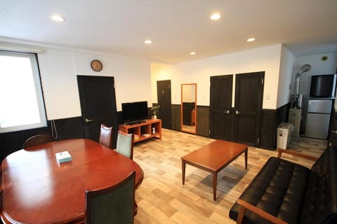 TV and multimedia, Living room, Dining area