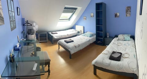 Chez Christophe et Cécile sur le circuit des 24 heures du Mans Bed and Breakfast in Le Mans