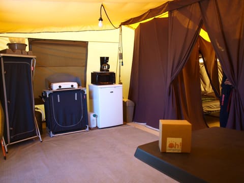 Oh! Campings - La Brise de Camargue Campground/ 
RV Resort in Saintes-Maries-de-la-Mer