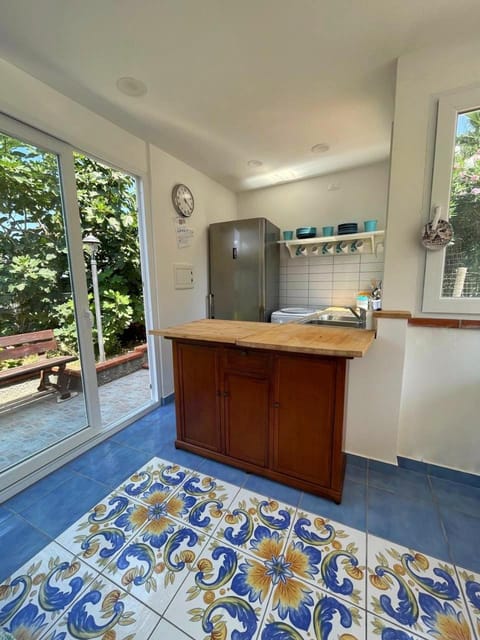 Kitchen or kitchenette, kitchen