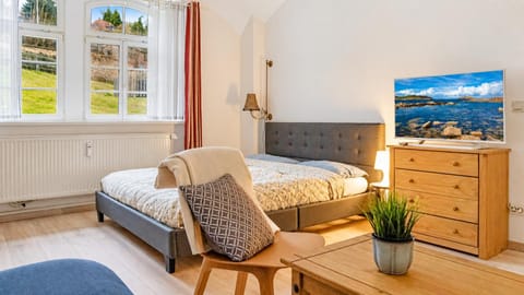 Living room, Bedroom