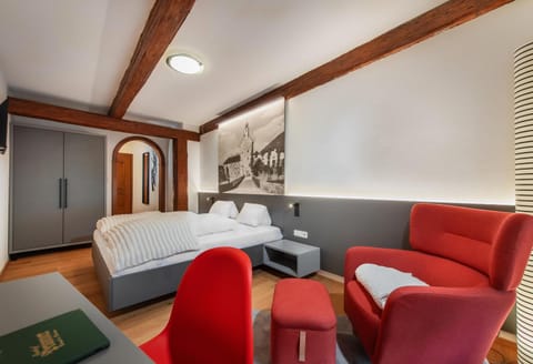 Photo of the whole room, Seating area, Bedroom