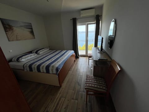 Apartman Leo Apartment in Brela