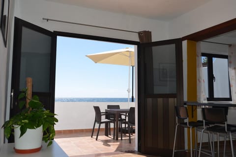 View (from property/room), Balcony/Terrace, Lobby or reception, Sea view