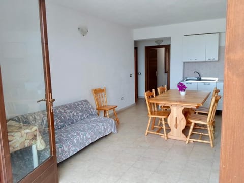 TV and multimedia, Kitchen or kitchenette, Living room, Dining area