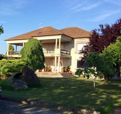 Villa las camelias House in O Salnés