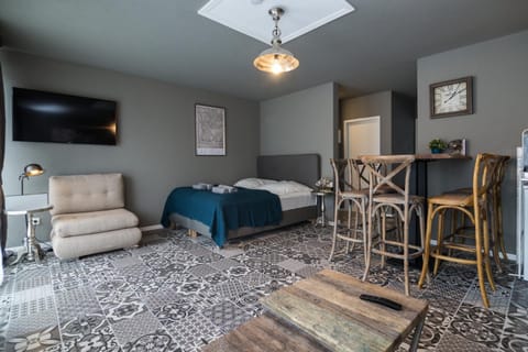 TV and multimedia, Living room, Dining area