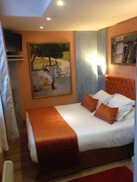 L'Hôtel Le Cheval Noir Hotel in Île-de-France