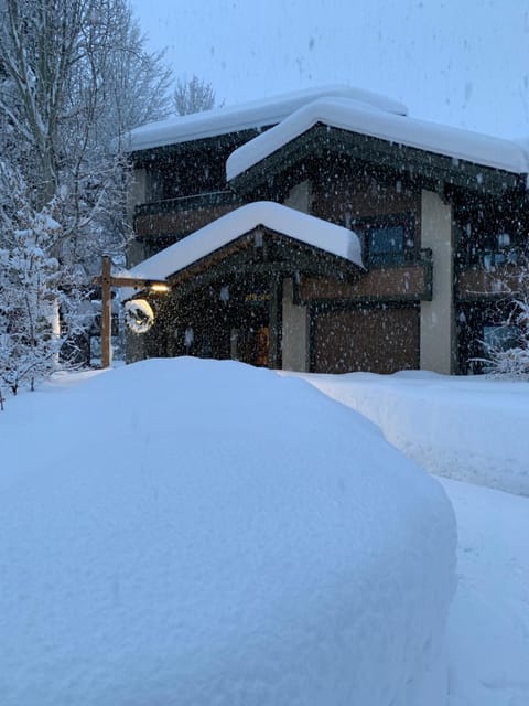 Property building, Winter