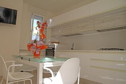 Nearby landmark, Natural landscape, Kitchen or kitchenette, Sea view