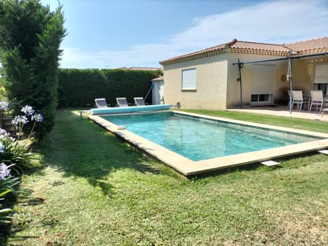 Garden, Swimming pool