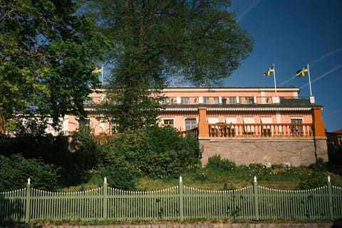 Property building, Garden