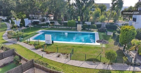 Garden, Swimming pool