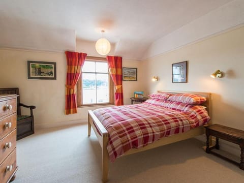 Glan Y Mor, 147 Station Road Apartment in Deganwy