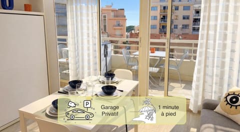 Balcony/Terrace, Dining area