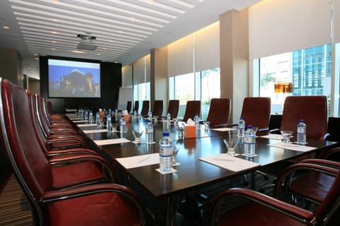 Meeting/conference room