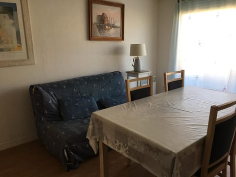 Appartement T2 cabine à 2 min de la plage avec parking privatif à Fort-Mahon - FR-1-482-6 Cabin in Fort-Mahon-Plage