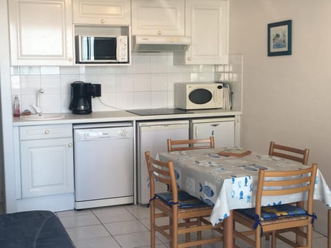 Appartement T2 face mer avec balcon et animaux admis - FR-1-482-16 Apartment in Fort-Mahon-Plage