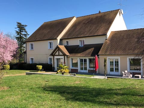 Property building, Patio, Garden view, Garden view