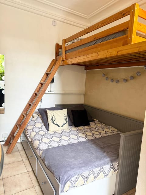 Studio Saint merry Fontainebleau Apartment in Fontainebleau