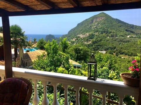 Balcony/Terrace, Mountain view, Sea view