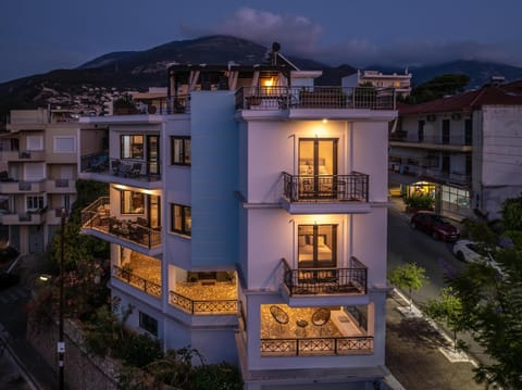 Property building, Balcony/Terrace, Mountain view, Sea view