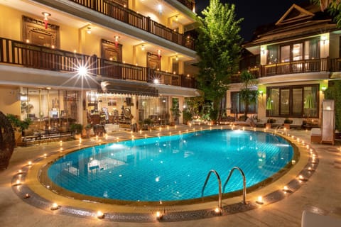 Property building, Swimming pool