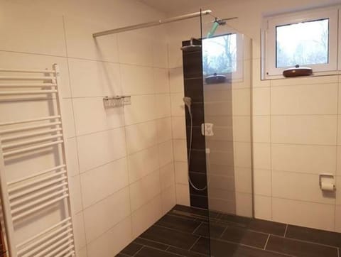 Darßer Strandgut - Haus Ahrenshooper Holz Apartment in Mecklenburg-Vorpommern, Germany