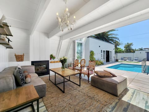 Salt Boutique Guest House Bed and Breakfast in Cape Town