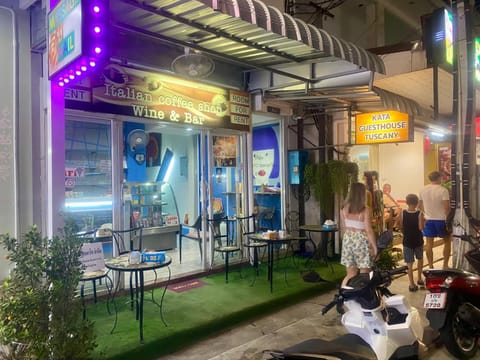 Property building, Lounge or bar