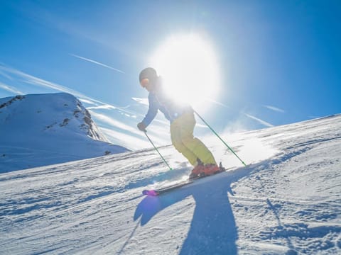 Property building, Neighbourhood