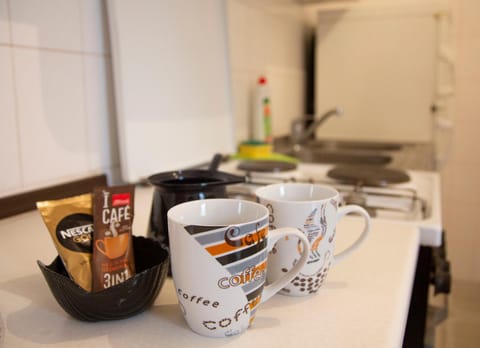 Coffee/tea facilities, Food, Drinks