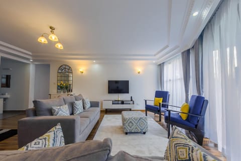 Communal lounge/ TV room, TV and multimedia, Living room, Seating area
