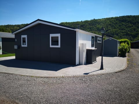 Ferienhaus MaLeFi 1 am Gülser Moselbogen Chalet in Koblenz