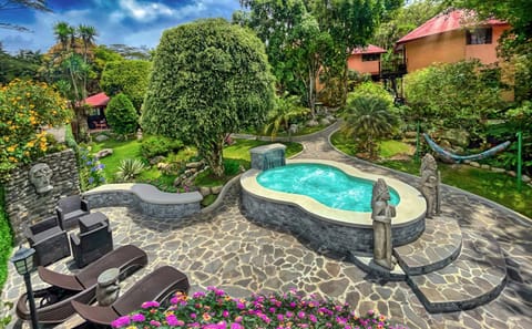 Property building, Patio, Natural landscape, Garden, Hot Tub, Balcony/Terrace, Decorative detail, Garden view, Mountain view, Pool view, Area and facilities, Certificate/Award, sunbed