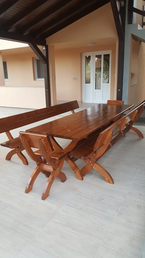 Balcony/Terrace, Dining area