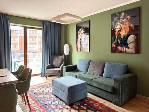 Balcony/Terrace, Kitchen or kitchenette, Living room, Dining area