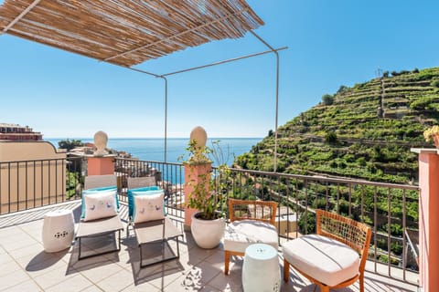 La Torretta Lodge Bed and Breakfast in Manarola