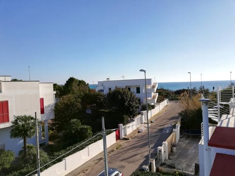 Balcony/Terrace, Landmark view, Sea view, Street view, Quiet street view