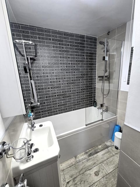 Crosland Cottage House in Holmfirth