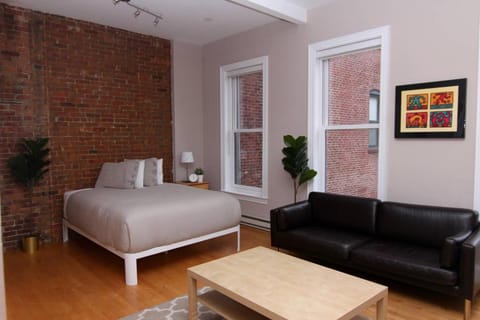 Bed, Seating area, Bedroom