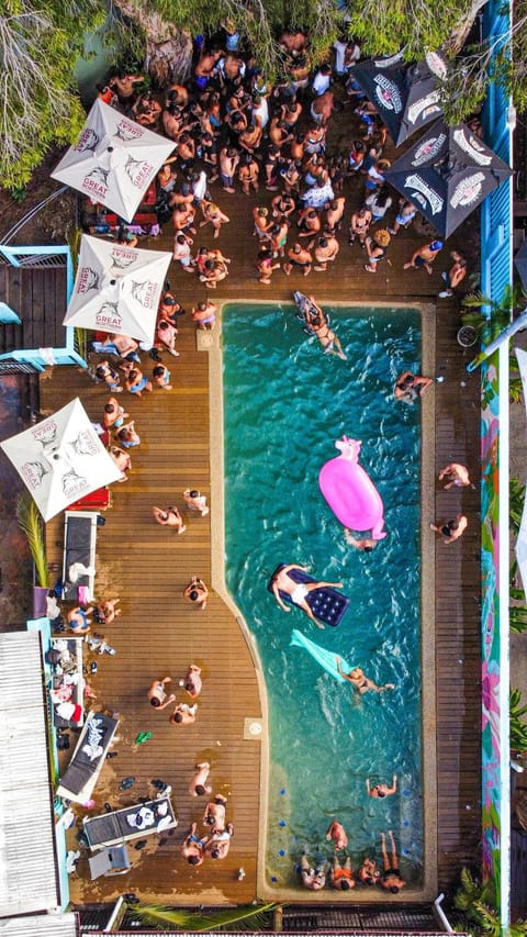 Swimming pool