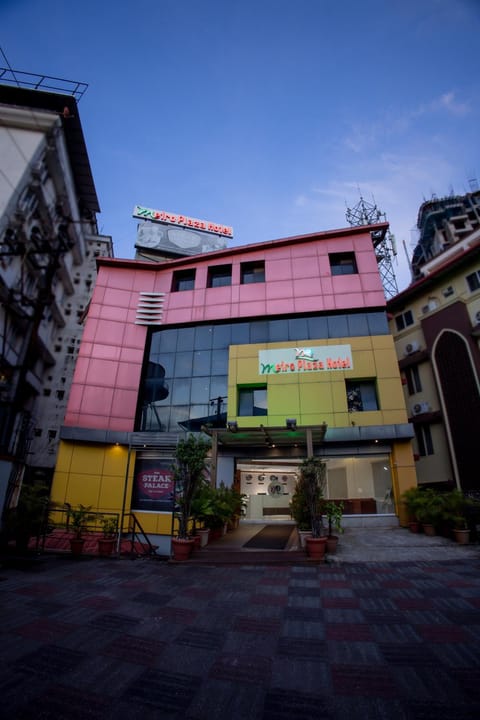 Property building, Day