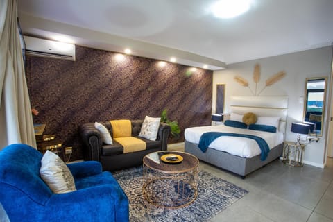 Living room, Bedroom