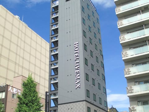 Property building, Day