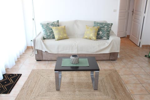 Sunny one bed, sea view, larvotto beach, Monaco Apartment in Monaco