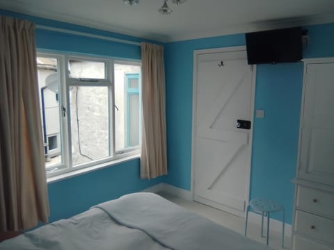 TV and multimedia, Photo of the whole room