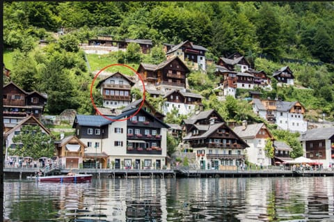 Facade/entrance, Neighbourhood, Natural landscape, Lake view