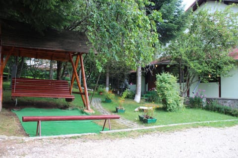 Patio, Garden