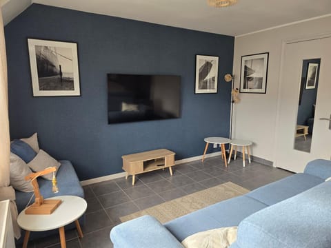 Port de La Houle - Beau 3 pièces classé 3 étoiles avec garage privé Apartment in Cancale